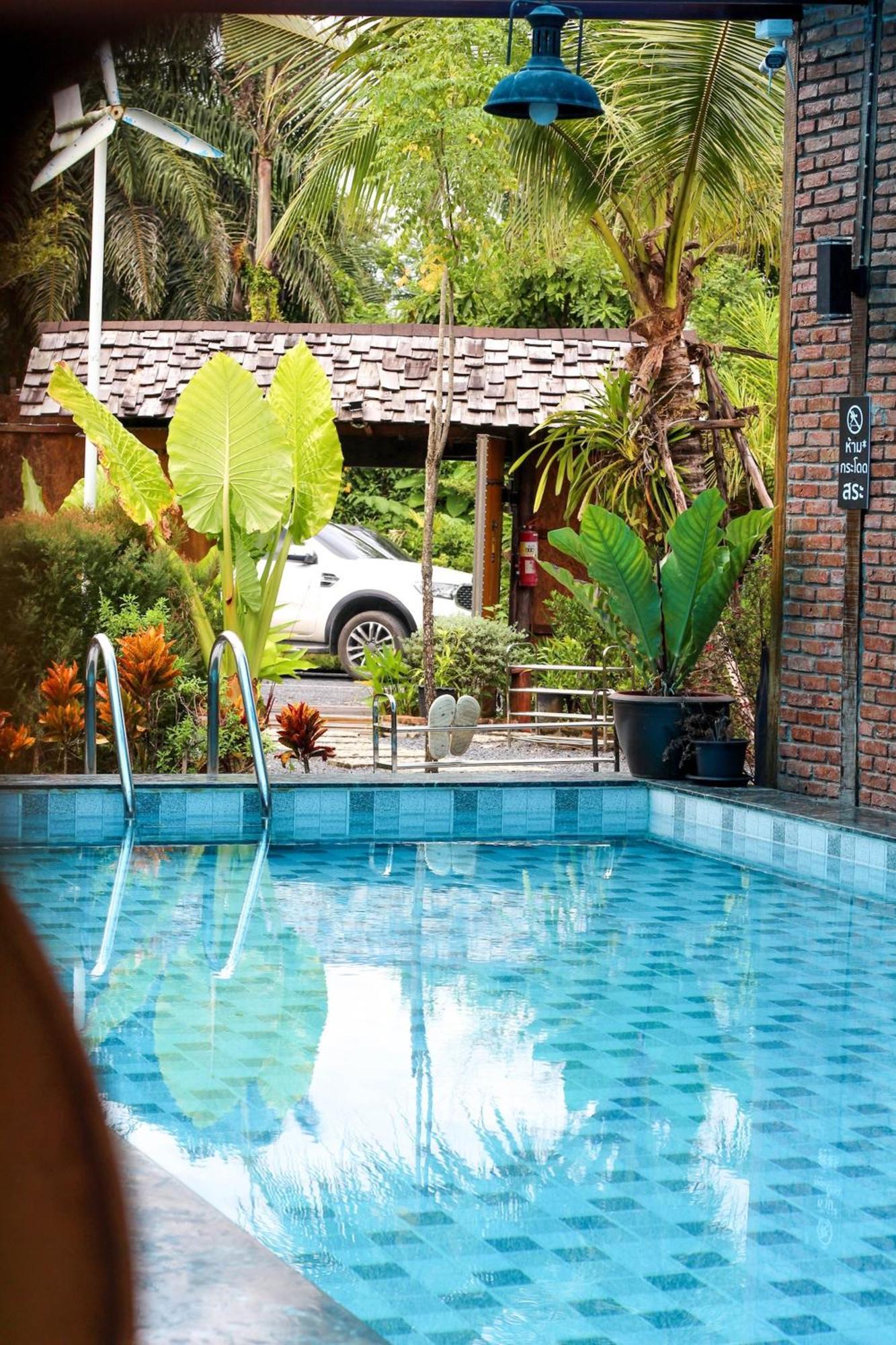 Plaiphu Pool Villas Phang Nga Buitenkant foto